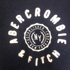 Abercrombie & Fitch tee shirt